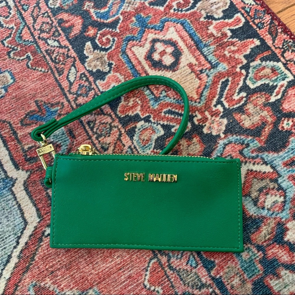 Steve Madden Green Card Holder with Gold detail